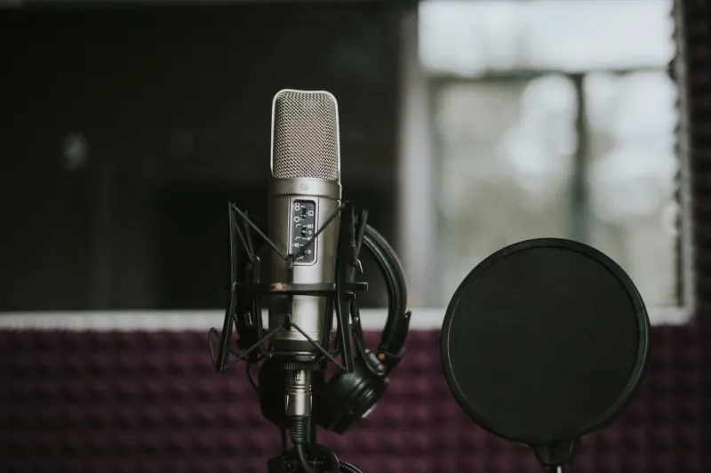 Bleed the Mic: How Gen Z Producers Turned Clipping Vocals Into a Badge of Honor