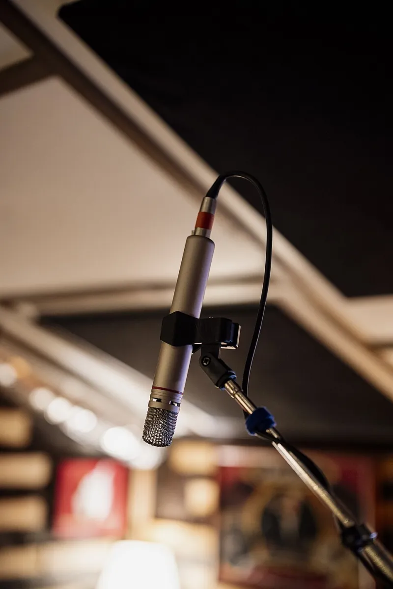 Pin the Needle: How Bedroom Producers Are Blowing Out Their Mics to Find Something Real